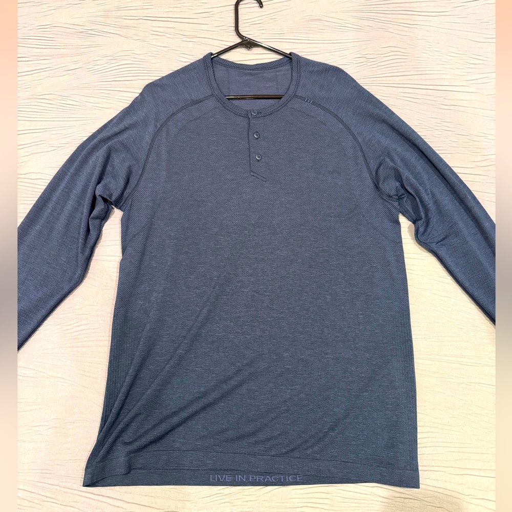 Lululemon metal vent long sleeve henley